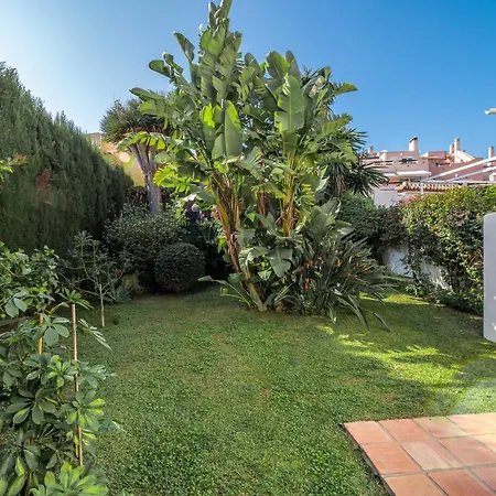 In With Golf Views Villa *