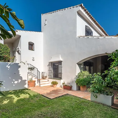 Villa In With Golf Views