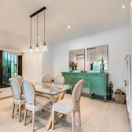 In With Golf Views *