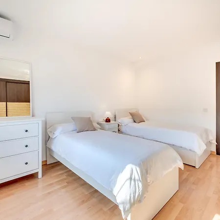 Vila In With Golf Views