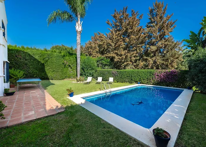 Βίλα In With Golf Views *