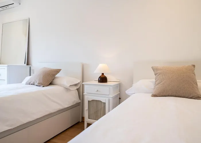 In With Golf Views *