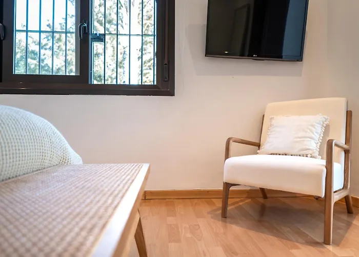 In With Golf Views Вилла