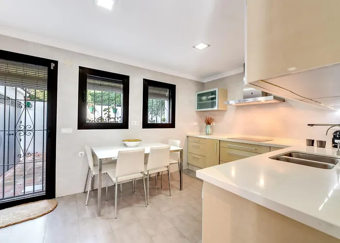 Βίλα In With Golf Views *