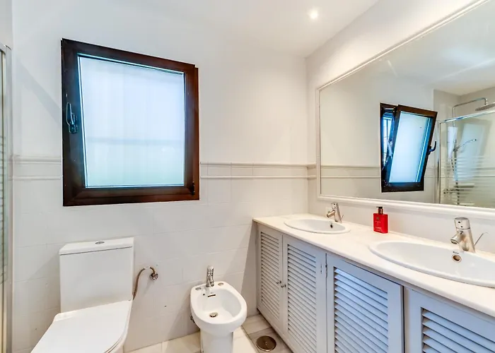 Вилла In With Golf Views Марбелья