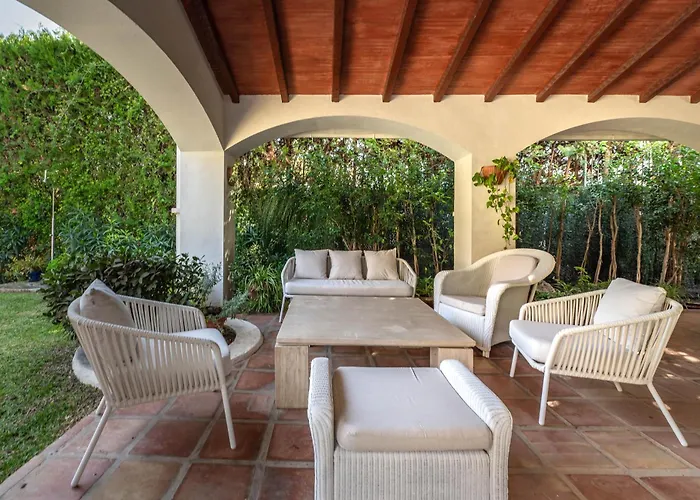 In With Golf Views Βίλα *