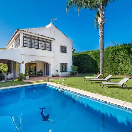 Villa In With Golf Views Marbella