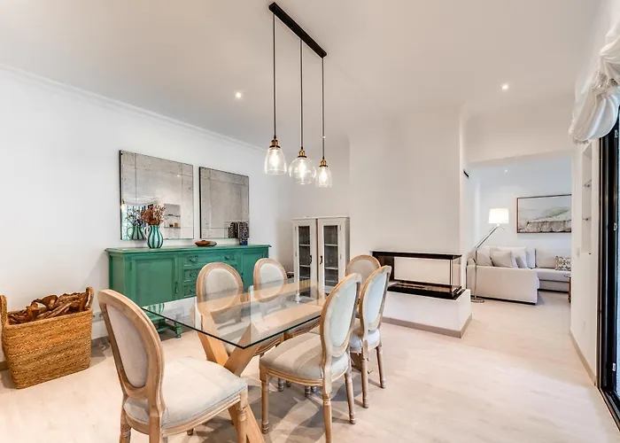 In With Golf Views Villa