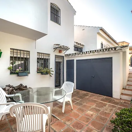 In With Golf Views Villa